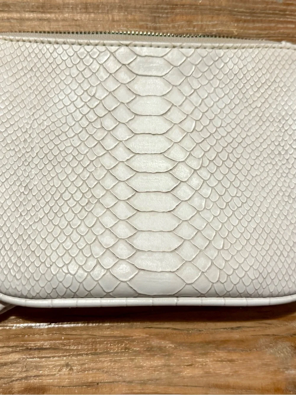 Kendra Scott White Snake-Embossed Wristlet with Chunky Gold Accents